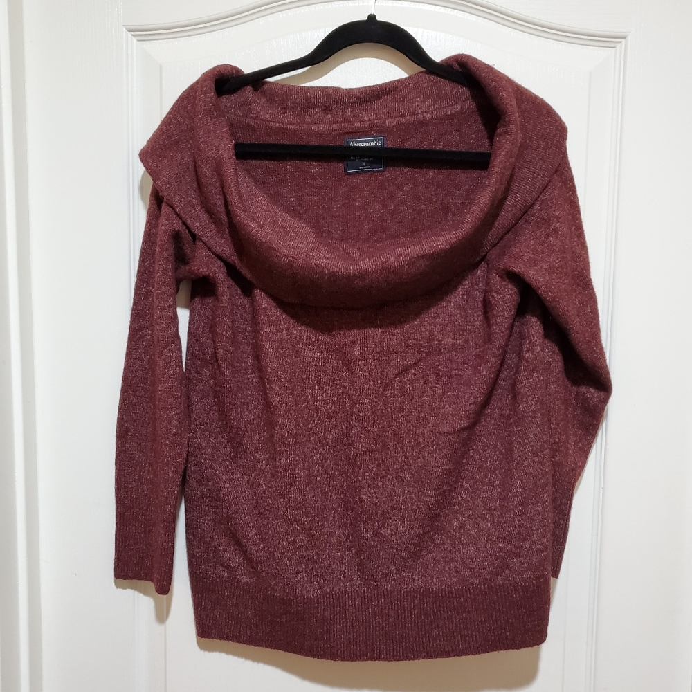 Abercrombie & Fitch Sweater